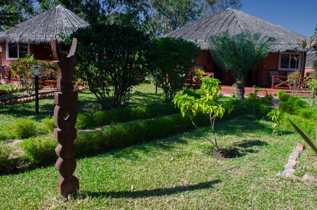 Hotel Edena Kely Mahajanga Esterno foto