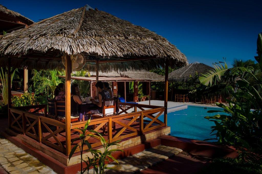Hotel Edena Kely Mahajanga Esterno foto