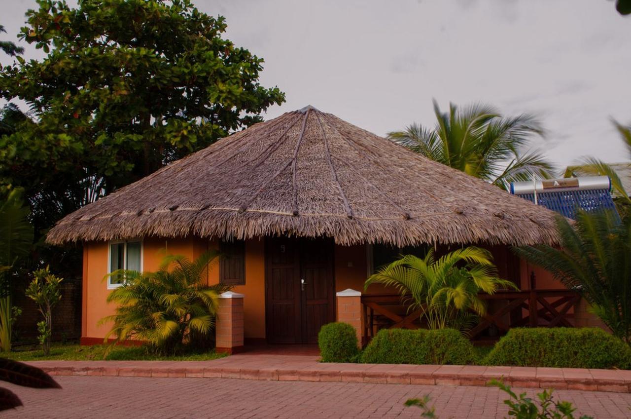 Hotel Edena Kely Mahajanga Esterno foto